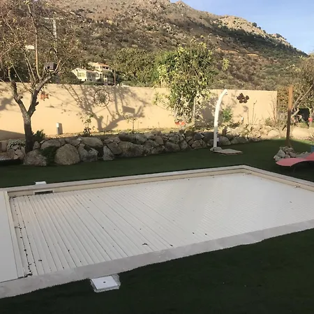 ベッド・アンド・ブレックファスト A Casa Assulanata