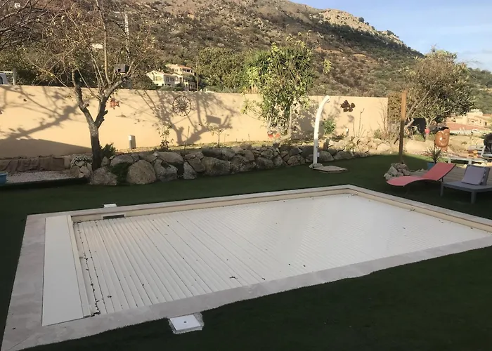 فندق مبيت وإفطار A Casa Assulanata